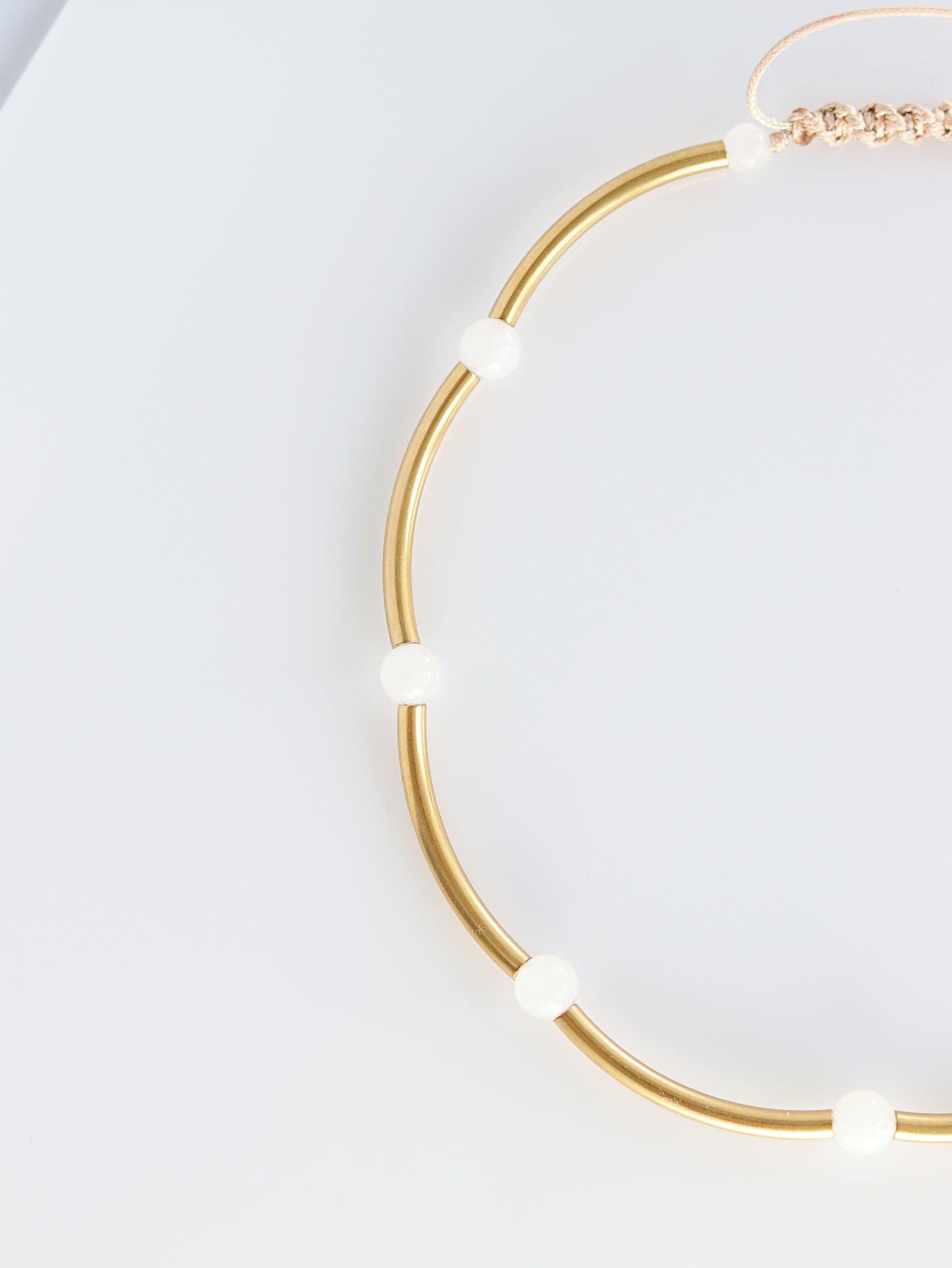 Halo choker necklace with White Jade