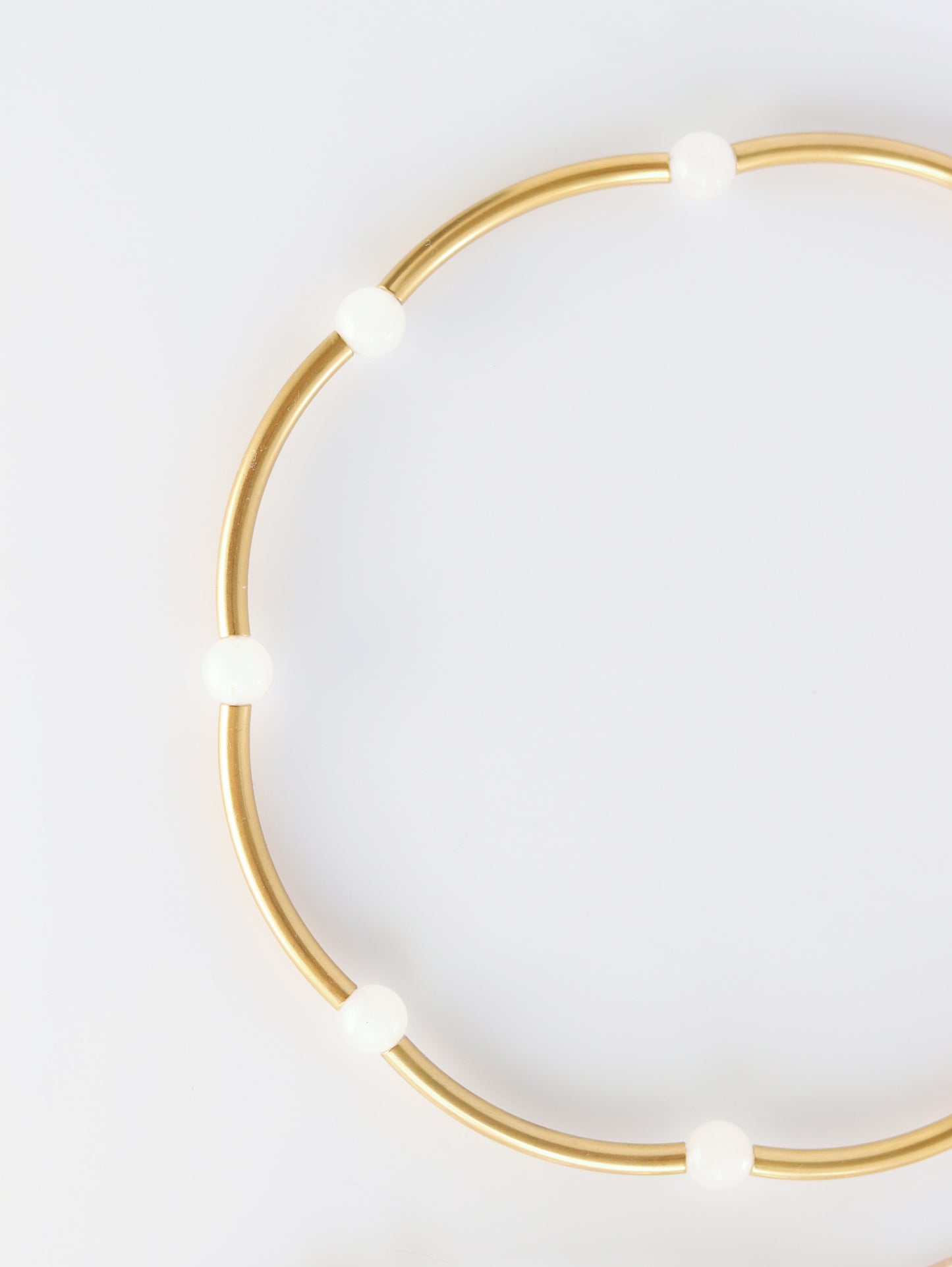 Halo choker necklace with White Jade