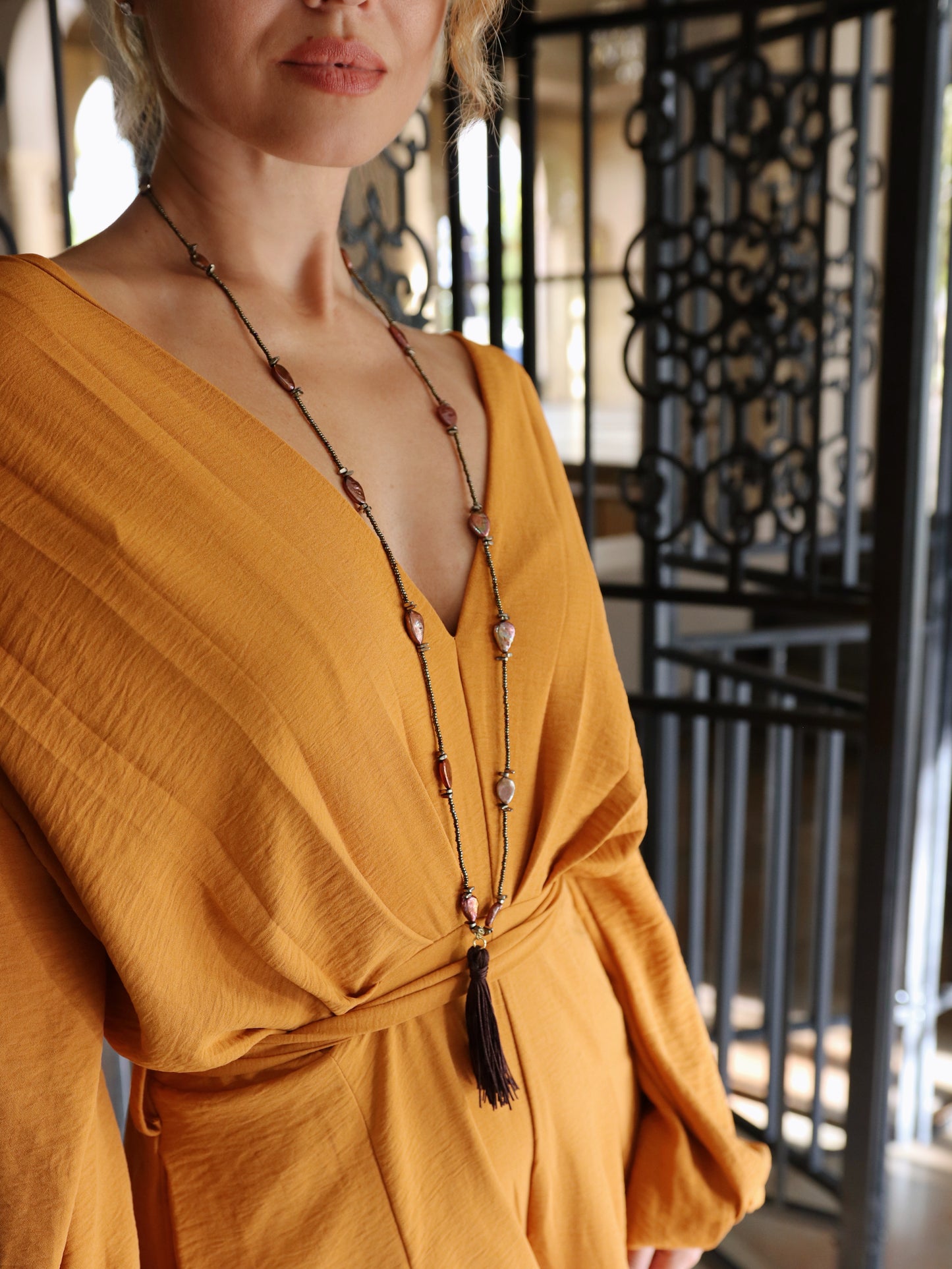 Raíz Necklace | Long Pearl Tassel Necklace