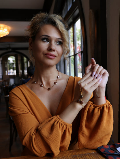 Mano de Luna- Pearl Coin Hand Chain Bracelet