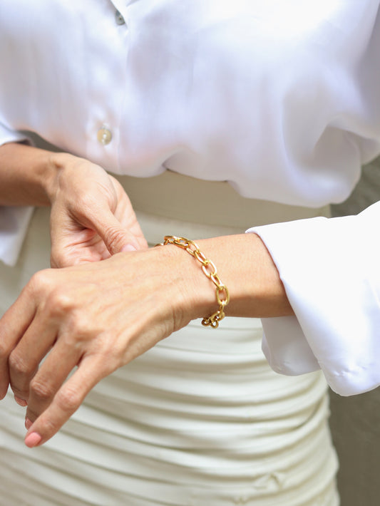 Textured Chain Bracelet with Quartz and Love charm