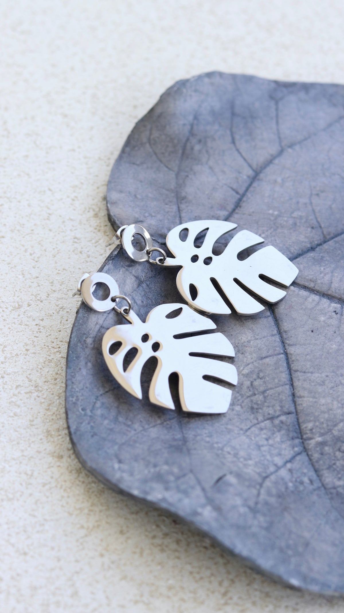 Stainless steel monstera deliciosa earrings hypoallergenic