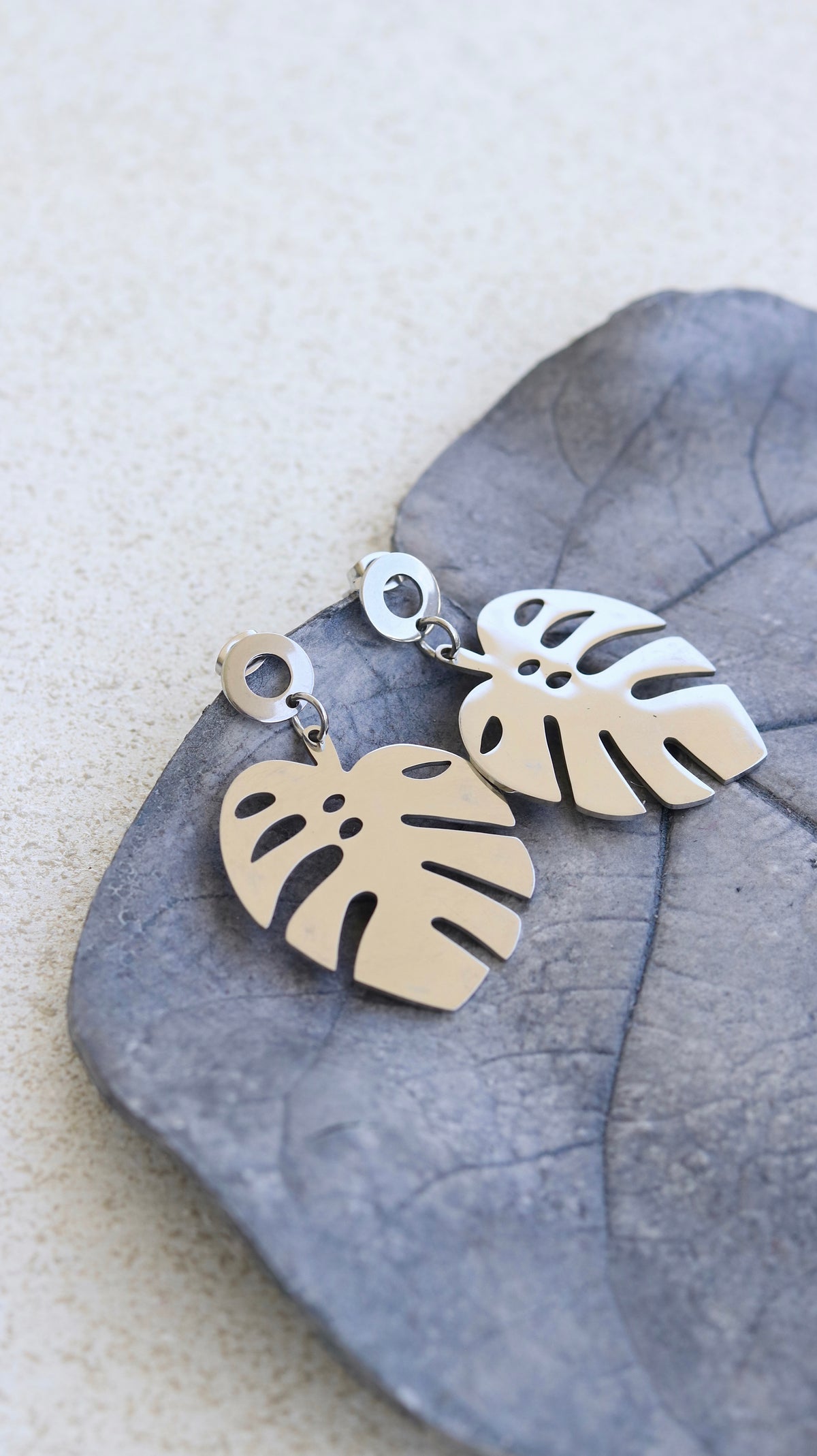 Stainless steel monstera deliciosa earrings hypoallergenic