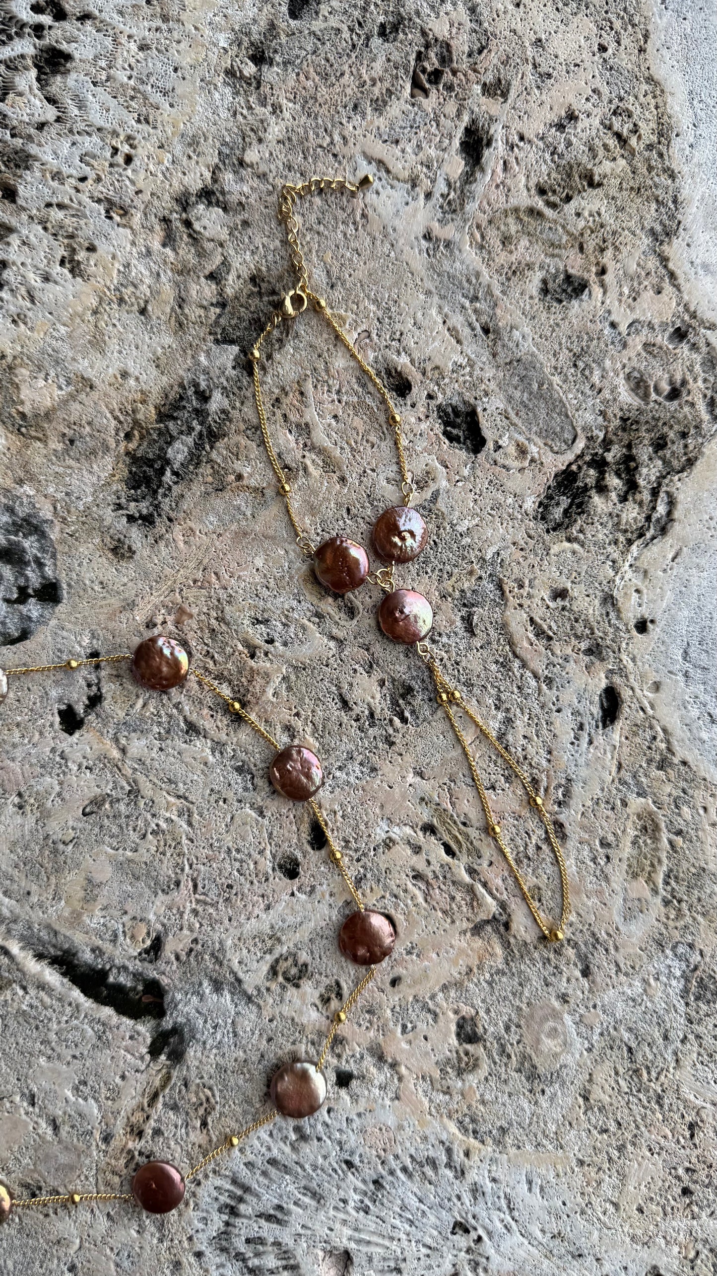 Mano de Luna- Pearl Coin Hand Chain Bracelet
