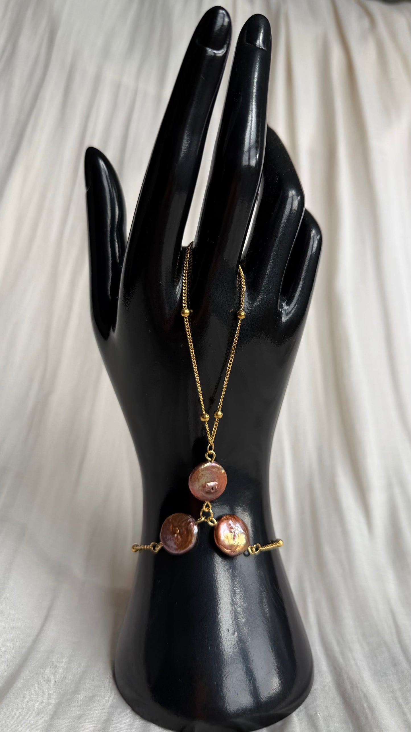 Mano de Luna- Pearl Coin Hand Chain Bracelet