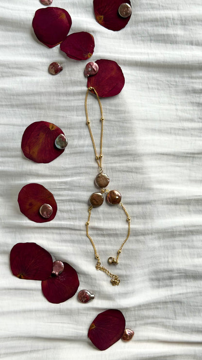 Mano de Luna- Pearl Coin Hand Chain Bracelet