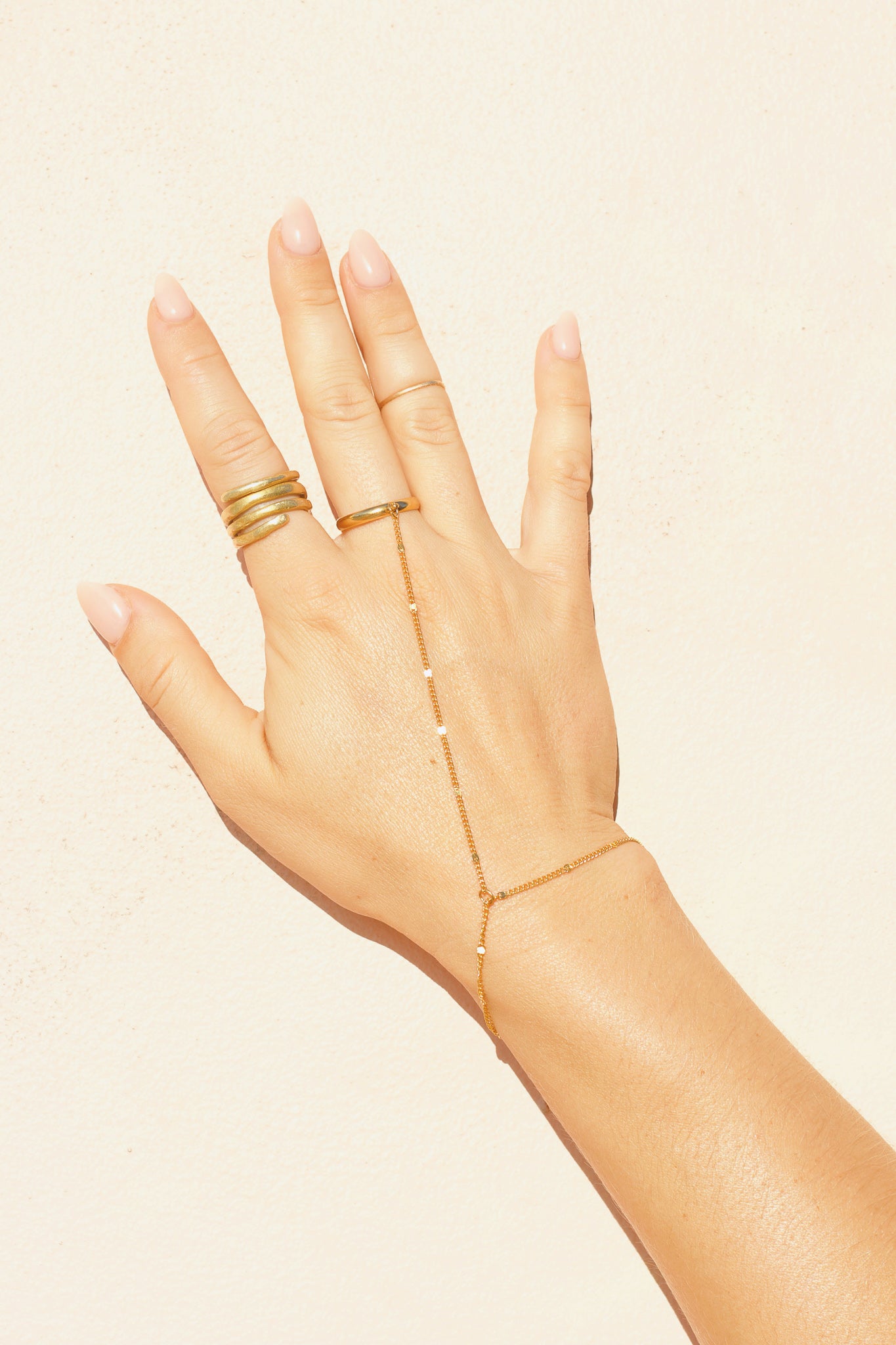 Intense Hand Chain Radiance hand chain – BurzanDesign