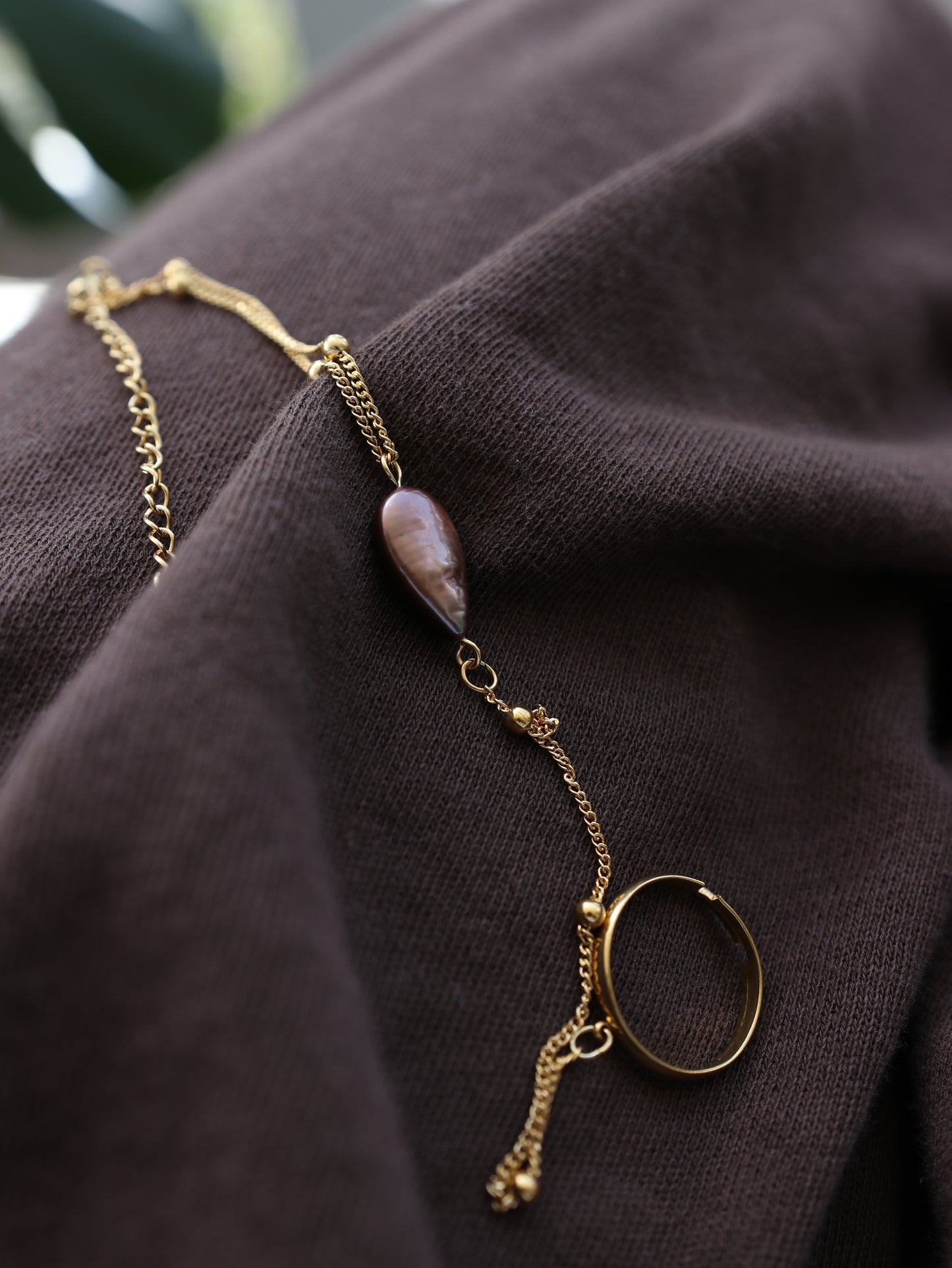 Rocio Teardrop Pearl Hand Chain Bracelet