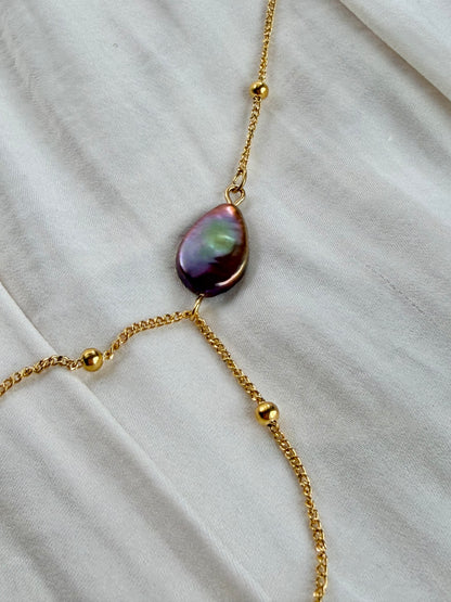 Rocio Teardrop Pearl Hand Chain Bracelet